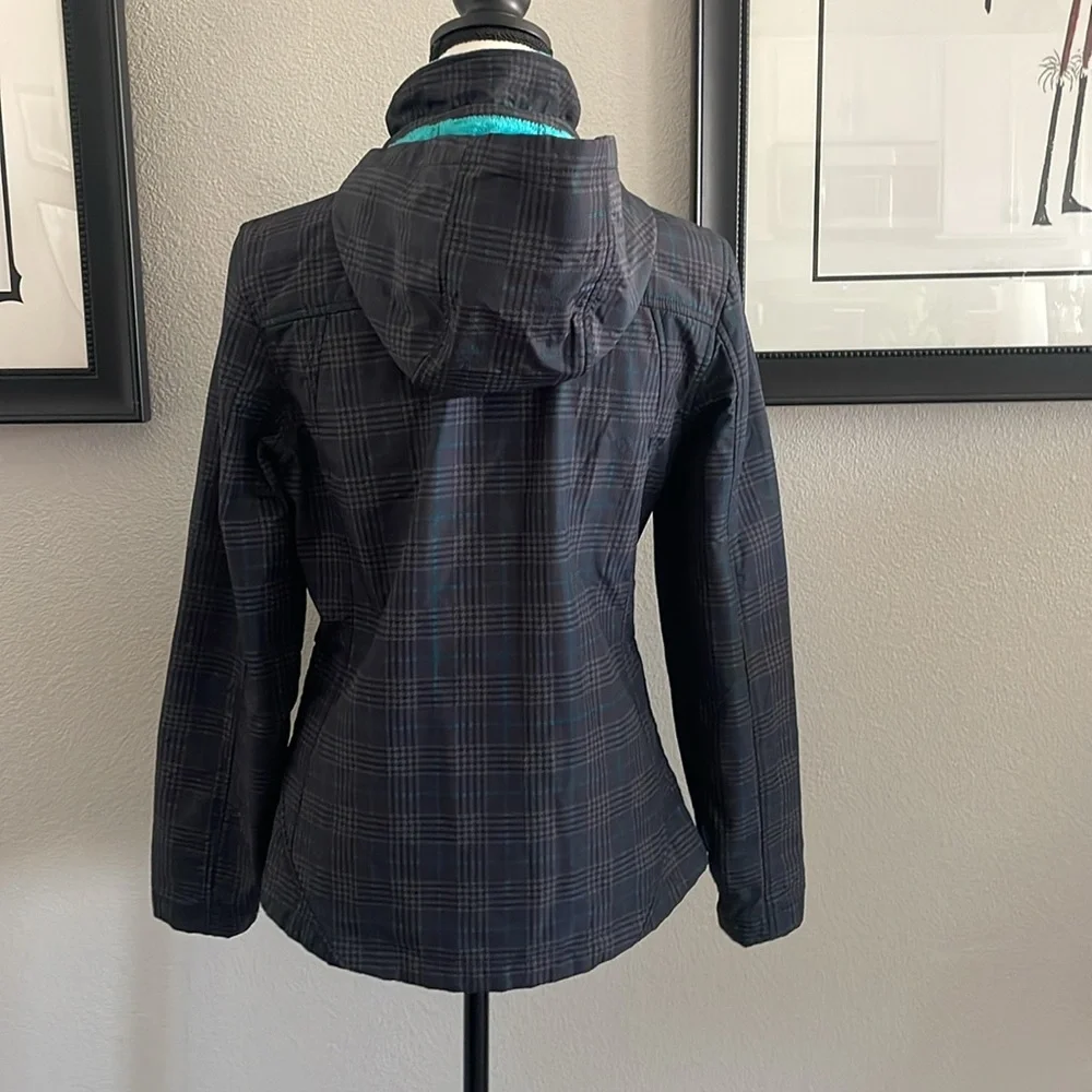 ♥️Free Country♥️ Black and Teal Checkered Jacket Size (Small)